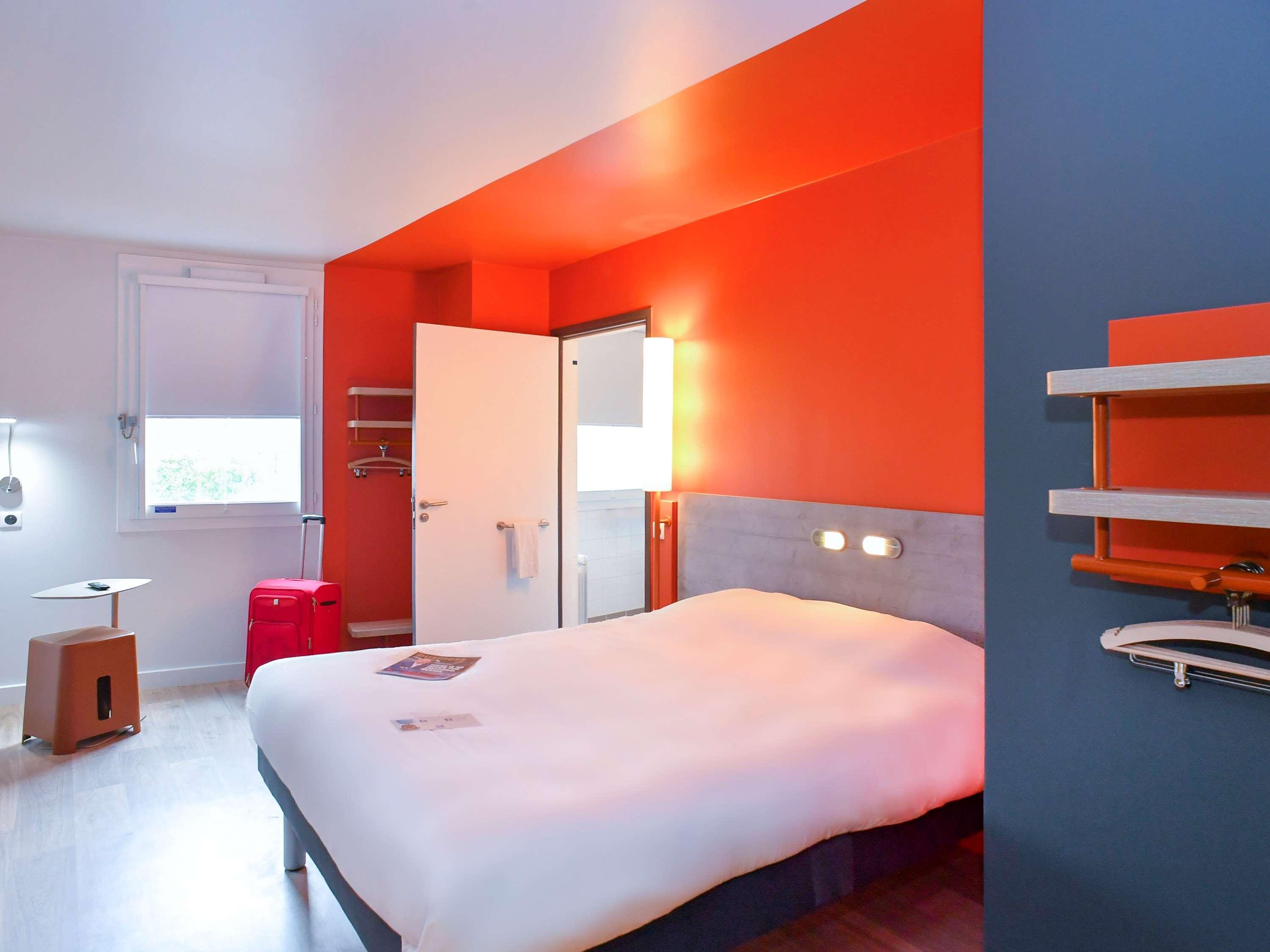 Ibis Budget Coutances Exteriér fotografie