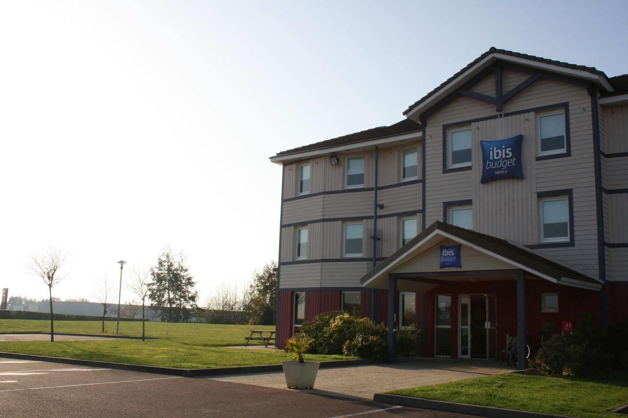 Ibis Budget Coutances Exteriér fotografie